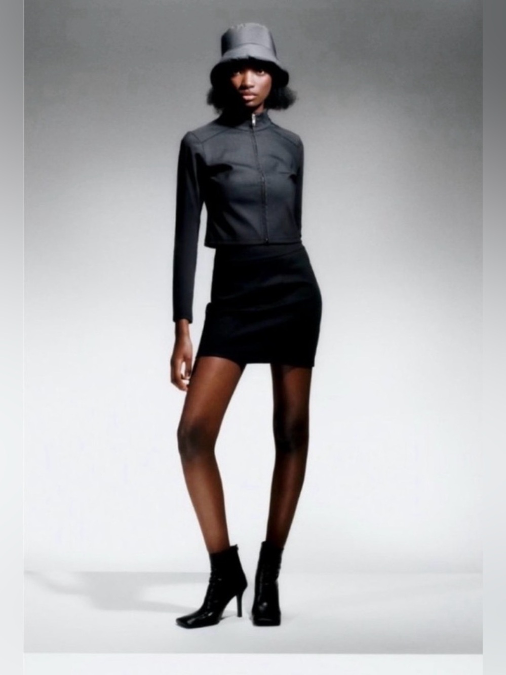 NWOT Zara Hight Waisted Technical Mini Skirt - Medium